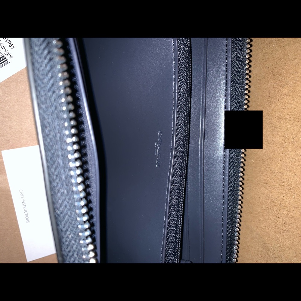 NEW Coach Wallet - Picture 6 of 8